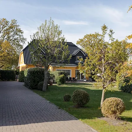 Landhausvilla Herrgarden Dom wakacyjny *
